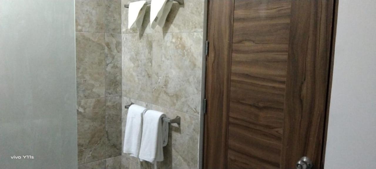 Casa Aura - King Suite With Kitchen And Balcony - 1St Floor 이슬라무헤레스 외부 사진